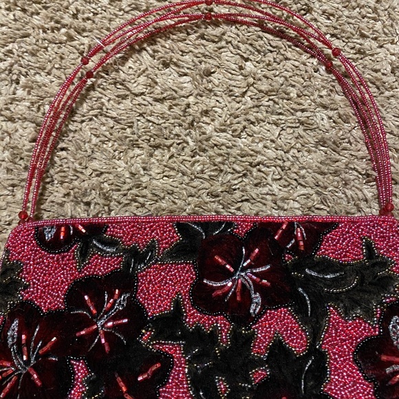 Handbag - Picture 4 of 9